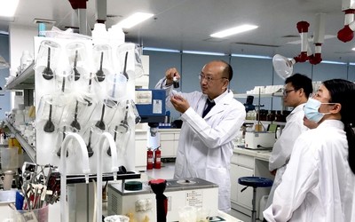 膜法世家攜手江南大學(xué)云南溯源 以中國(guó)成分驅(qū)動(dòng)化妝品技術(shù)革新與品牌差異化